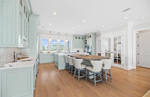 East End House | Grand View: 8BR Beachfront on East End- Priv. Pool, Sleeps 22!