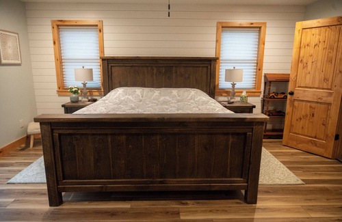 Huntingdon Cabin | Grand View Lodge, Fantastic new custom built home with lake view!
