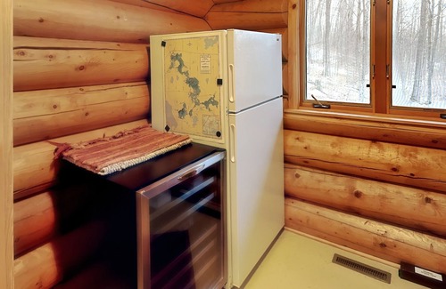 Hayward Cabin | Grand View Lodge -New Listing With Room For The Family