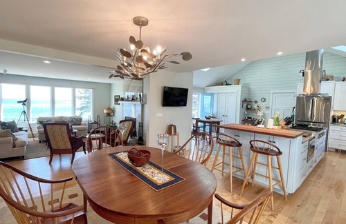 Port Clyde House | Grand View: Oceanfront Elegance in Port Clyde