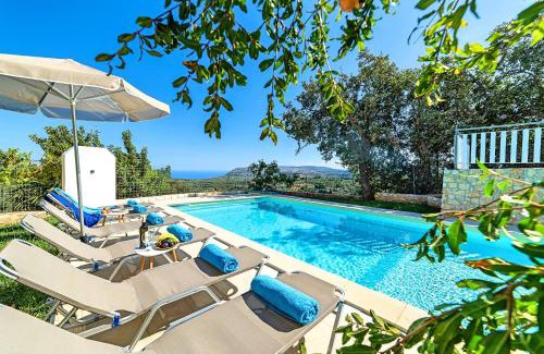 Kastellos Villa | Grand View Villa Private Heated Pool