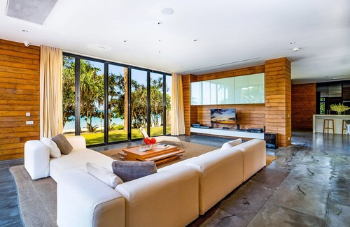 Khok Kloi Villa | Grand Villa Noi