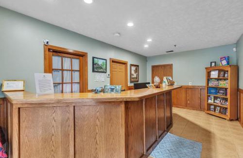 Nashville Apartment | Grand Wood Suites - 3rd Floor Front Side Penthouse Suite 302