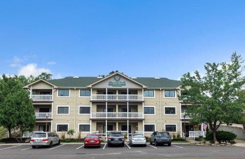 Nashville Apartment | Grand Wood Suites - 3rd Floor Front Side Penthouse Suite 303