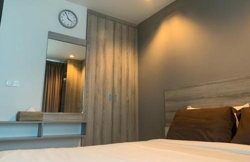 Kram Apartment | Grandblue Condominium#702 Seaview TopFloor MaePhim Rayong