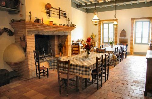 Mirabel Bed & Breakfast | Grande Maison Mirabelensis - chambres d'hôtes