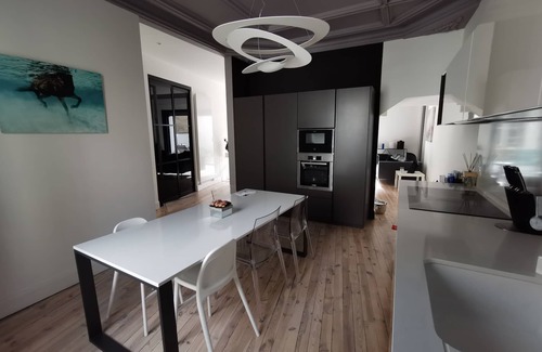 Cœur de Ville House | Grande Maison Standing Centre de Vichy - 10 pers