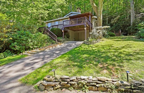 Banner Elk Cottage | Grandfather Cottage-Banner Elk-3BR/2.5BA, WFIF, AC Fire Pit