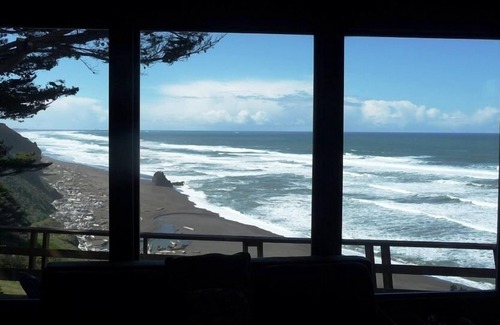 Manchester House | Grandma's Spectacular Beach Cottage