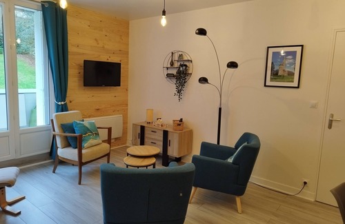 Bagnoles-de-l'Orne Apartment | Grands 2 Pièces Près des Thermes