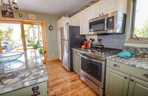 Grand Lake House | Grandview Chalet - Modern & Luxurious Mountain Retreat with Panoramic Views