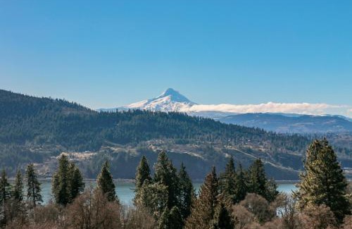 White Salmon House | Grandview Get-A-Way home