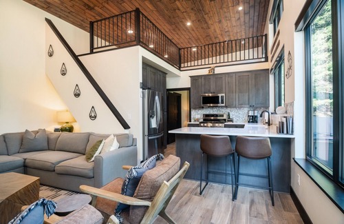 Philipsburg Cabin | Granite Moose Hideaway