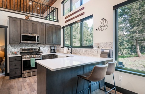 Philipsburg Cabin | Granite Moose Hideaway