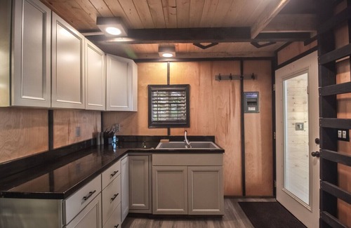 Seward Cabin | Granite Point Full Property