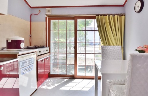 Yangyang Condo | Grasslight Pension