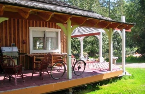 Hornby Island House | Grassy Point Getawaynn