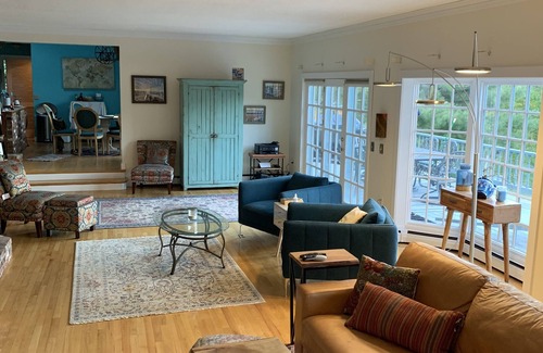 Wilmington House | Grateful Getaway - 5BR, 3.5B Home Sleeps 10 - Close to Mount Snow!
