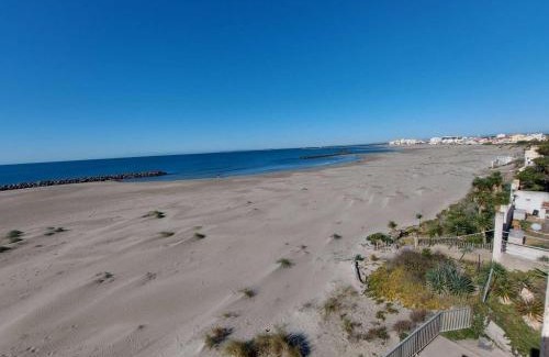 Le Grau-dʼAgde Apartment | Grau d'Agde : Studio cabine avec terrasse, parking privé, vue mer - FR-1-423-270