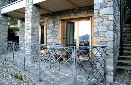 San Gregorio Apartment | GRAVEDONA (COMO) APARTMENT IN RESIDENCE WITH POOL SLEEP 6