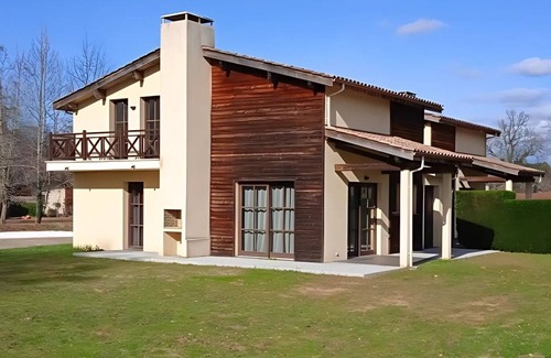 Salles Ski Chalet | Graves 6p - Three Bedroom Chalet, Sleeps 6