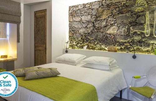 Lagoa Apartment | Graviana- Pedra Lima Charminh House with garden and direct access to the sea