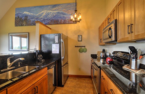 Rangeley Condo | Gray Fox 15 - Amazing ski in/ski out condo at Saddleback!