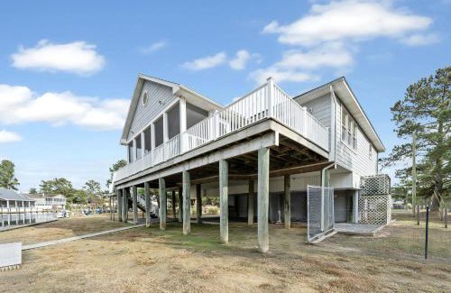 Deep Hole House | Gray Pearl