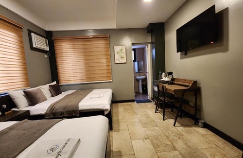 Tagaytay Hotel | Grayhouse Inn Tagaytay