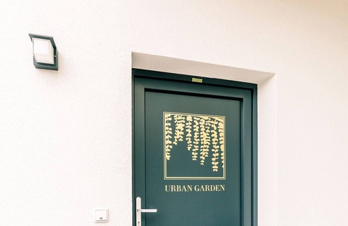 Graz Apartment | GRAZIÖS | Coming home, only better in the Urban Garden Suite