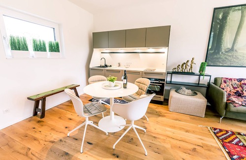 Graz Apartment | GRAZIÖS | Coming home, only better in the Urban Garden Suite