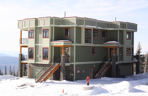 Silver Star Mountain House | Great Summer Place. Garage for bikes and hot tub is open!