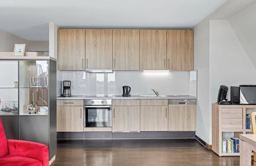 Wremen Apartment | Great apartment near the beach with sauna, sea view, two balconies & beach chair!