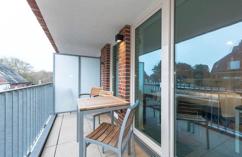 Langeoog Apartment | Great apartment for couples near the beach with sunny loggia & sauna in the house! -