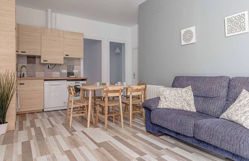 Alameda de Osuna Apartment | Great apartment in Tetuan by Sharing Co