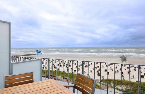 Wangerooge Apartment | Great apartment on the North Sea beach with direct sea view, balcony and beach chair!