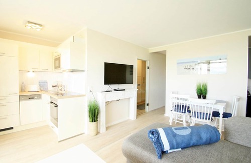 Heiligenhafen Apartment | Great apartment with a fantastic view over the Baltic Sea to the west side!
