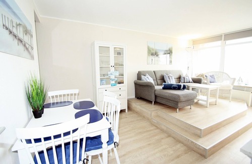 Heiligenhafen Apartment | Great apartment with a fantastic view over the Baltic Sea to the west side!