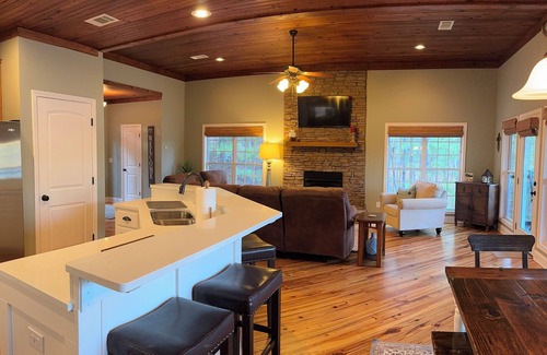 Pleasure Point House | Great Auburn game day location!
