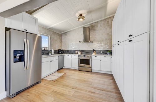 Desert View Village House | Great Balcony with Mountain Views