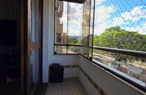 Cidade Baixa Apartment | Great Location, Comfortable and with Garage/One Bedroom Apartment