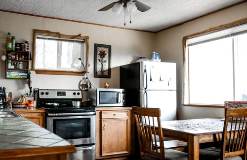 Rainbow Valley Cabin | Great Cabin in Divide, CO Near Cripple Creek and Colorado Springs CO