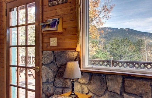 Rainbow Valley Cabin | Great Cabin in Divide, CO Near Cripple Creek and Colorado Springs CO