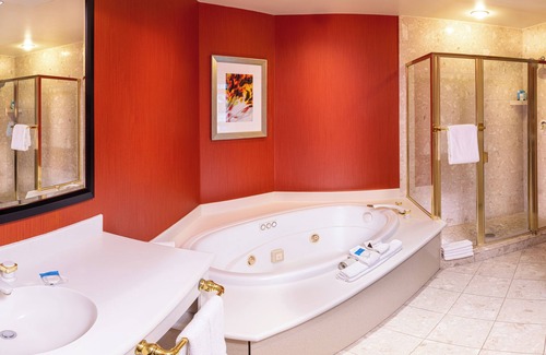 Mashantucket Hotel | Great Cedar Hotel at Foxwoods