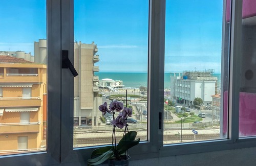 Senigallia Apartment | Great central apartment, even for rooms