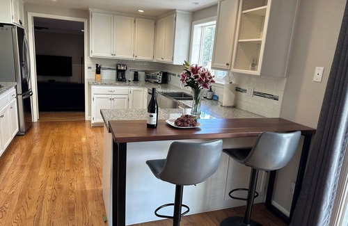 Sebastopol House | Great country property close to town and wineries in Sebastopol