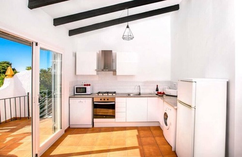 Casas de Torrat Apartment | GREAT DISCOUNTS ON WINTER LETS APT D, IST FLOOR 2 BED, SLEEPS 6, SHARED POOL