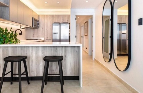 Evaristo Morales Apartment | Great Downtown apartment in Sto. Dgo., free wifi, 2 bedrooms, fine decor