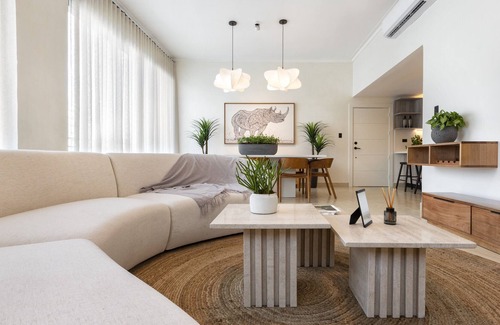 Evaristo Morales Apartment | Great Downtown apartment in Sto. Dgo., free wifi, 2 bedrooms, fine decor