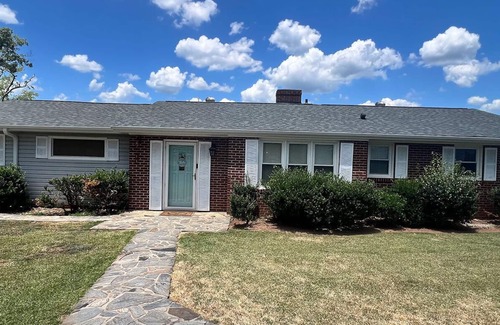 Cross Hill House | Great Escape on Lake Greenwood SC - comfortable lakefront home beautiful sunsets